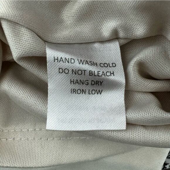 Sienna Sky Maxi Dress Black White Pattern Strappy Flowy V Neck SZ L - Picture 12 of 14